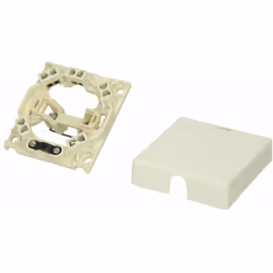 Boîte de raccordement électrique particulièrement plate pour fours et appareils électriques, avec cadre antirupture et fermet ...