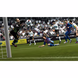 Konami Pro Evolution Soccer 2013 Standard Allemand, Anglais, Espagnol, Français, Italien Xbox 360