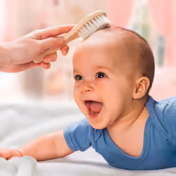 reer 81165 brosse à cheveux et peigne Enfants Brosse et peigne à cheveux Blanc, Bois 1 pièce(s)