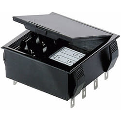 Support de pile 4x LR6 (aa), 6LR61 (9 v) Bopla 46600000 raccordement à souder (l x l x h) 65 x 65 x 21.5 mm