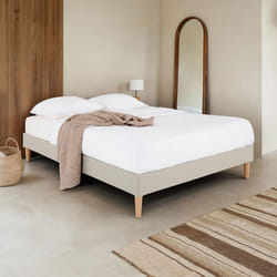 Sommier tapissier BREST 160 x 200 cm structure en bois et revêtement en tissu beige cadre de lit avec pieds