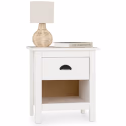 Table de chevet Tilly Ajoutez une touche de charme à votre chambre avec cette é lé gante table de chevet. Grâ ce à son tiroir ...
