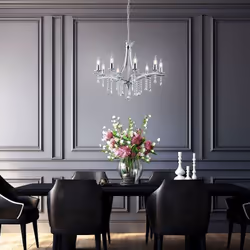 Description Ce lustre à 8 flammes allie l'éclat classique et le chic moderne. La combinaison d'une structure chromée brillant ...