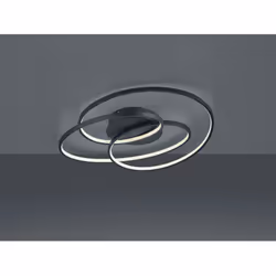 Le plafonnier GALE par Trio Lighting a une structure en métal finition noir mat formée de 3 cercles concentriques avec Led in ...