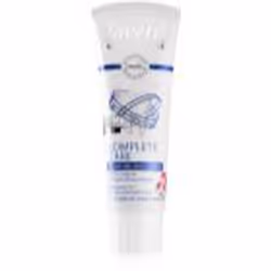 Le dentifrice Lavera Complete Care ne contient pas de fluoride, mais il renforce les dents de façon naturelle. Il est particu ...