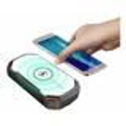 Batterie de secours solaire 20000 mAh - REVOLT - Compatible charge induction Qi