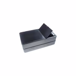 Ce coffret pour montages est de conception simple et pratique, avec des glissières pour tenir les circuits et une face fixée  ...
