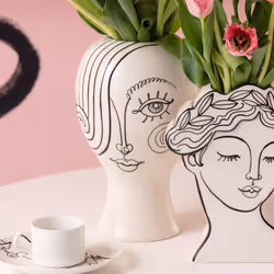 Vase Favola femme blanc et noir Kare Design