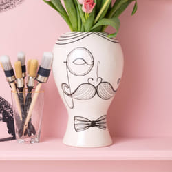 Vase Favola homme blanc et noir Kare Design