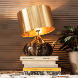 Lampe Mamo Deluxe marron et dorée Kare Design