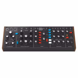 Behringer Model D
