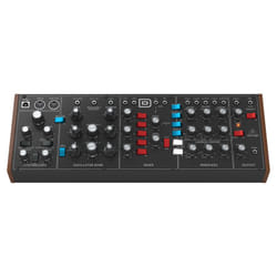 Behringer Model D Noir