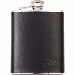 Flasque Zippo 177 ml noire Flasque Zippo en acier inoxydable et cuir Dimensions : Hauteur 13 cm x Largeur 9.5 cm x Profondeur ...