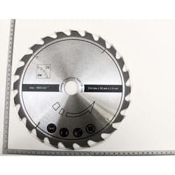 Scheppach I Lame Ø 254 x 30 x 2,8mm I Lame carbure 24 dents pour scie circulaire Scheppach I Convient aux modèles HS110 - HS105 - HS111 - HM100T