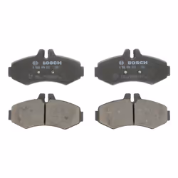 Jeu de plaquettes de frein BOSCH 0 986 494 013, avant