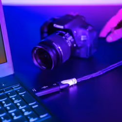 uRage 00219824 câble vidéo et adaptateur USB Type-A HDMI Noir