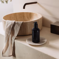 ipuro Noir 250 ml Savon liquide 1 pièce(s)