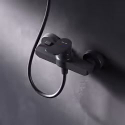 Mitigeur monocommande peu encombrant avec poignée plate pratique, adapté aux toilettes des invités. Conçu pour l'eau chaude e ...