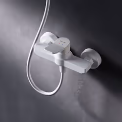 Le robinet que vous voyez sur la photo a été conçu par l'agence de design autrichienne GP designpartners. Il est désormais di ...