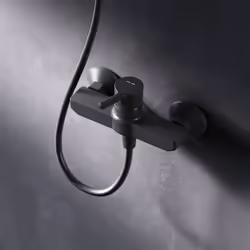 Mitigeur monocommande peu encombrant avec poignée plate pratique, adapté aux toilettes des invités. Destiné à l'eau chaude et ...