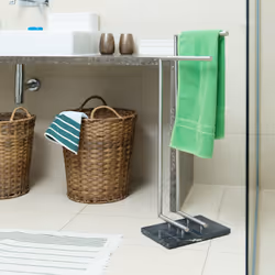 Porte-serviettes sur pied pierre support pour serviettes de bain noir marbre HxlxP: 84 x 34 x 30 cm, noir - Relaxdays