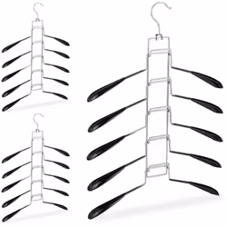 Vous manquez de place dans votre armoire? Alors ce set de 3 cintres gain de place est fait pour vous! Ces cintres multiples p ...