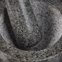 Relaxdays - Mortier en granit avec pilon, robuste, pour épices, herbes, mortier en pierre polie, d. 13 cm, 250 ml, gris - Vue supplémentaire 7