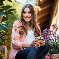 Relaxdays - Bac pour plantes, en bois, jeu de 2, brouette et demi tonneau fleurs