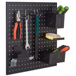 Avecce panneau mural perforé, vous ne perdez plus de temps à chercher l’outil qu’ilvous faut. Ses accessoires de rangement vo ...