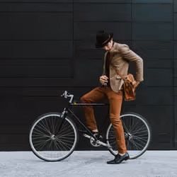 Relaxdays Antivol en U, 2 clés, cache anti-poussière, pour bicyclettes & vélos électriques, acier, plastique, noir/jaune