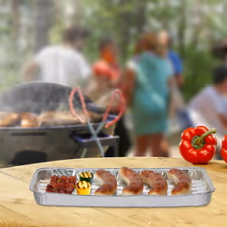 Relaxdays - Barquettes alimentaires, Lot de 25, fond troué, max. 260°C, barbecue, l x p : 34 x 22 cm, aluminium, argenté