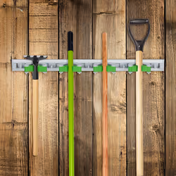 Porte-outils mural, lot de 2, accroche-balai, outils de jardin, 4 pinces & 7 crochets, aluminium, argenté/vert - Relaxdays