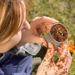 Relaxdays Pot biodégradable, lot pratique de 96, avec outils, pour la culture, tailles différentes, marron