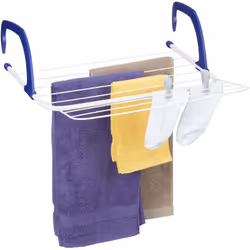 Cet étendoir vous permettra de suspendre vos serviettes, chaussettes ou tee-shirts de manière peu encombrante. Ce séchoir peu ...