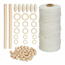 Relaxdays Kit macramé, fil d’épaisseur 3 mm et de longueur 109 m, perles, anneaux, coton et bois, blanc et nature