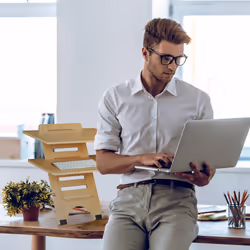 Relaxdays Support pour bureau, réglable en hauteur, 2 surfaces, bambou, organisateur, travailler debout, nature
