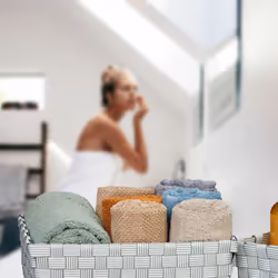 Relaxdays - 3 paniers de rangement, 2 tailles différentes, aspect tressé, corbeille en plastique, salle bain, gris & blanc