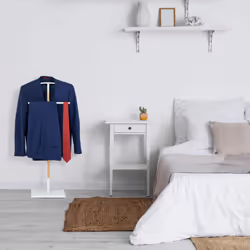 Valet de chambre, pour vestes et pantalons, mdf et acier, h x l x p : 106,5 x 47 x 20 cm, blanc et nature - Relaxdays