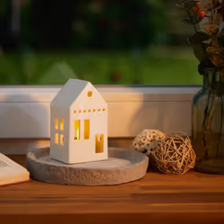 Relaxdays - Photophore en forme de maison, pour 1 bougie chauffe-plat, h x l x p : 12 x 7 x 6 cm, blanc