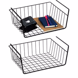 Ces paniers suspendus en lot de 2 offrent de nombreuses possibilités d'utilisation. Les corbeilles grillagées en métal robust ...