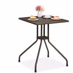 Passez un été inoubliable avec cette magnifique table de jardin à l'aspect bois marron ! Cette table carrée peut accueillir 4 ...