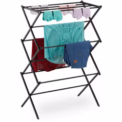 Marre de votre étendoir qui prend toute la place dans le salon ? Alors optez pour cet accessoire peu encombrant ! Cet étendoi ...