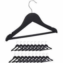 Vous cherchez un accessoire pratique pour suspendre les vêtements de votre bout de chou ? Alors ce lot de cintres est idéal ! ...