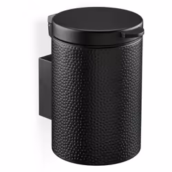 Cette poubelle murale est la solution parfaite pour jeter vos déchets de manière hygiénique. Grâce au mécanisme de fermeture, ...