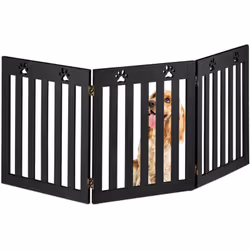 Les escaliers et les portes présentent parfois un véritable danger pour les animaux domestiques. Cette barrière de sécurité e ...
