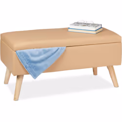 Optez pour cette banquette très élégante avec pieds en bois d'eucalyptus et assise en similicuir pour un contraste intéressan ...