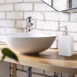 Porte-savon liquide, 200 ml, rechargeable, salle de bain, distributeur shampoing, pompe en inox, blanc - Relaxdays