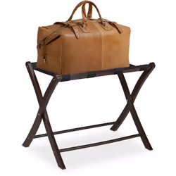 Si vous êtes souvent en déplacement, le support pour valises en bois se révèle un soutien très utile pour faire vos valises.  ...