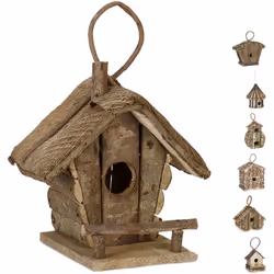 Cette maison décorative pour oiseaux fait sensation chez vous Le bois non traité donne un charme authentique et rustique à ce ...