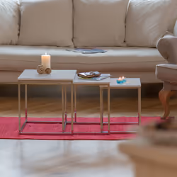 Lot de 3 tables gigognes, design moderne, en mdf et métal (acier), h x l x p : env. 42 x 40 x 40 cm, blanc - Relaxdays